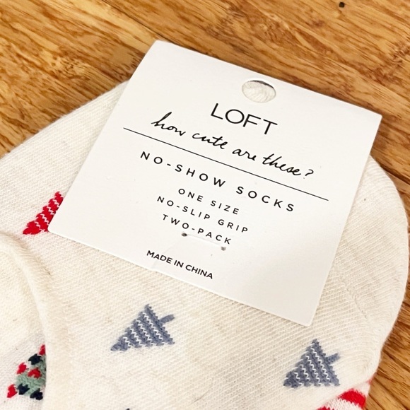 NWT! Ann Taylor LOFT Christmas Theme No Show Socks "How Cute Are These?". OS - Picture 3 of 5